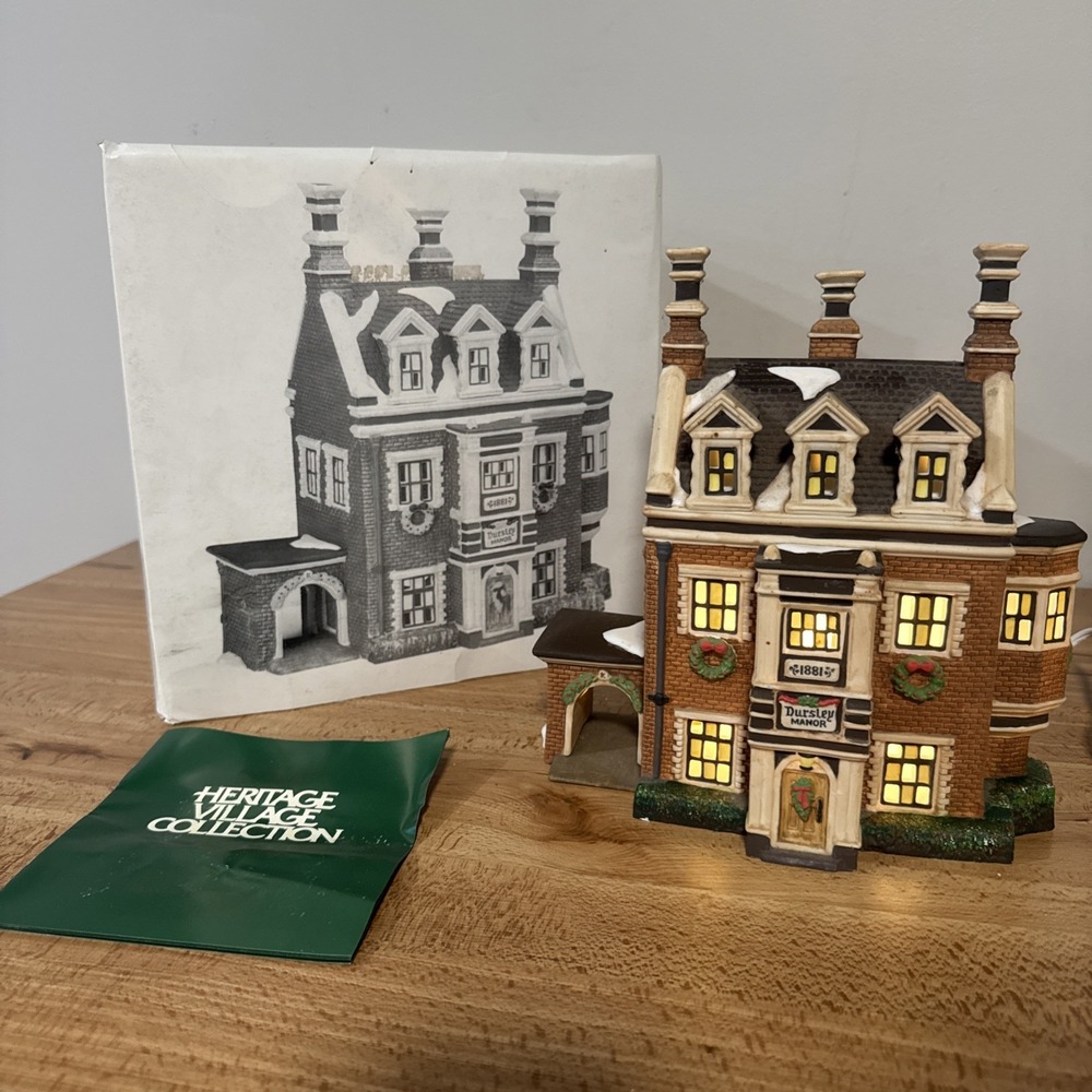 Dept. 56 Dickens' Village Series Dursley Manor Heritage Collection #58329, 1995